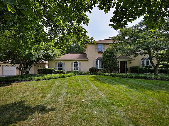 2nd image of 44 S Forge Manor Dr