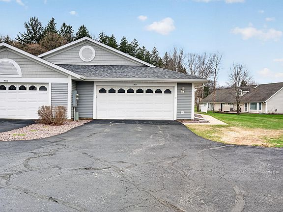 5th image of 1951 Tiffany Cove Ln SW