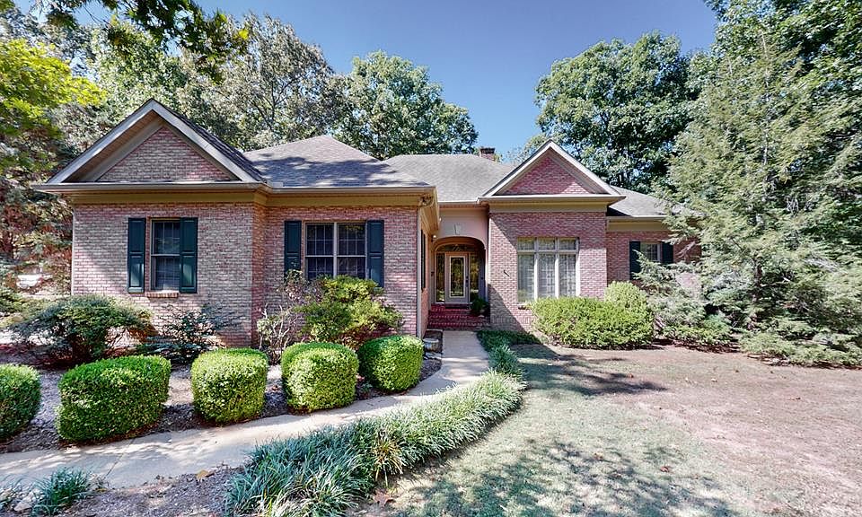 210 Forest Dr, Paris, TN 38242 Zillow