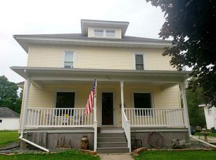305 Locust St N, Mabel, MN 55954