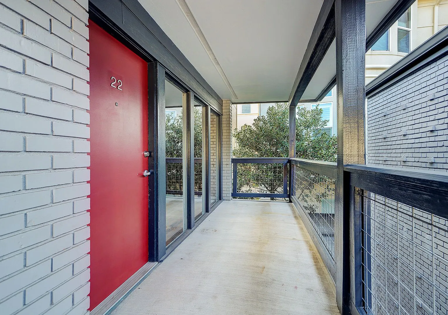 KP Hyde Park — Photo 3
