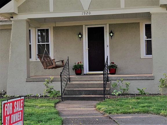 4th image of 1920 E Gum St