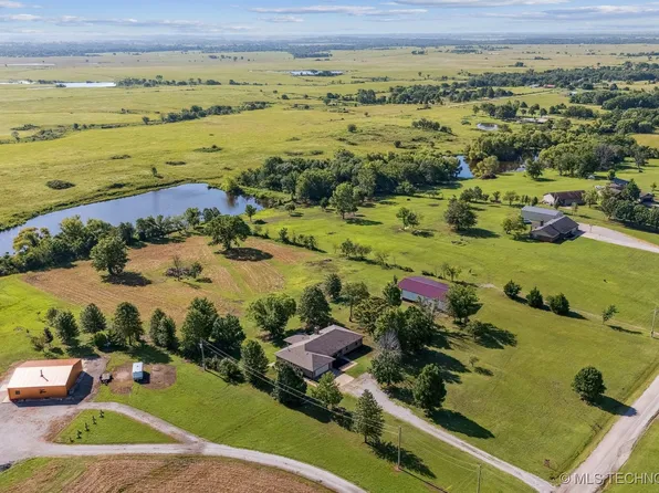 22366 N 4032nd Dr, Bartlesville, OK 74006