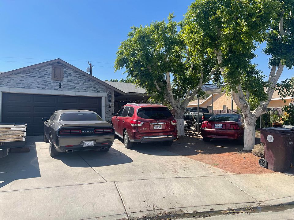 1st image of 53403 Calle Los Hermanos