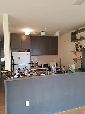 Rented by Space Link Realty | media 29