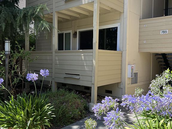 4th image of 785 N Fair Oaks Ave APT 1