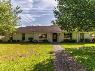 96 Heatherwood Dr, Hattiesburg, MS 39402