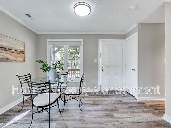 4th image of 150 Carmichael Ct