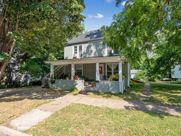 1012 Clay St - Cedar Falls, 1012 Clay St #1/2, Cedar Falls, IA 50613