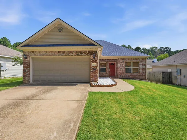 479 Wisteria Dr, Bauxite, AR 72011