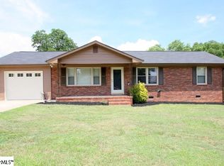 1 Live Oak Way, Taylors, SC 29687