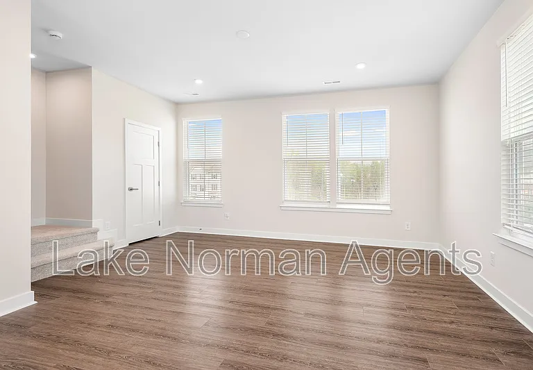 1814 Aspire St — Photo 20