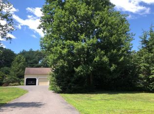 9 Symmes Rd, Franklin, MA 02038