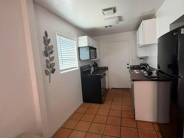 712 W Taylor St #2 — Photo 3