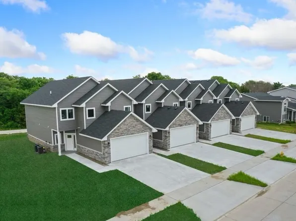 2013 Ammann Dr, Adel, IA 50003