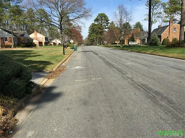 318 N Wilkinson Rd