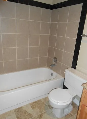 410 SW Fall St — Photo 39