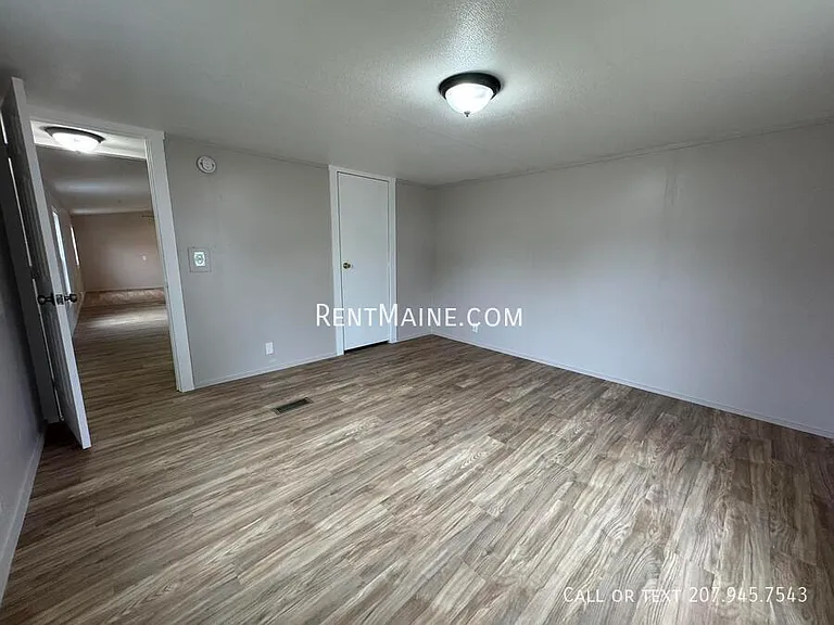 108 D St — Photo 8