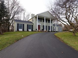 3720 Millspring Rd, Bloomfield Hills, MI 48304