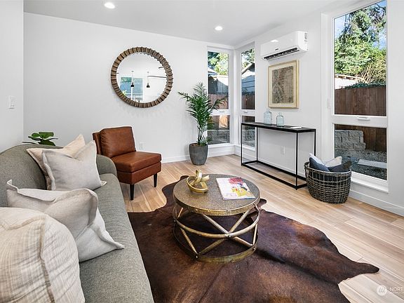 3rd image of 7030 B Mary Avenue NW