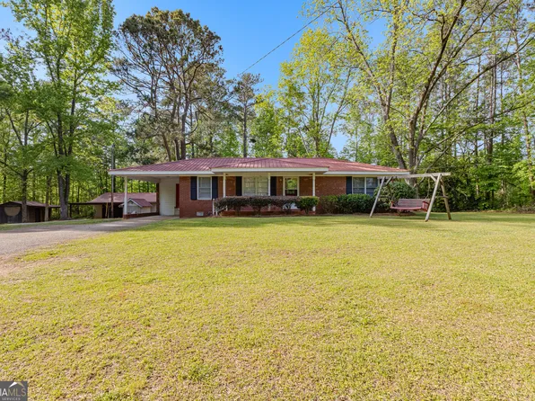 1887 Smokey Rd, Newnan, GA 30263