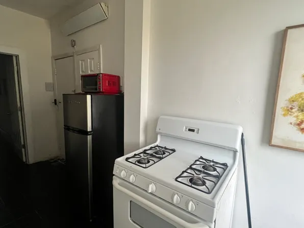 422 Saint Pauls Avenue image 12 of 12