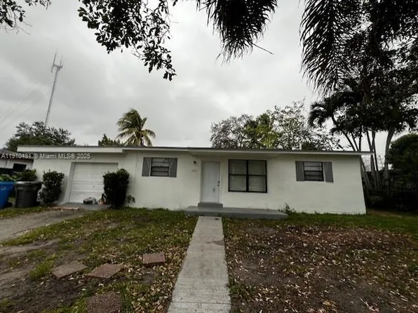 4711 SW 31st Dr, Hollywood, FL 33023