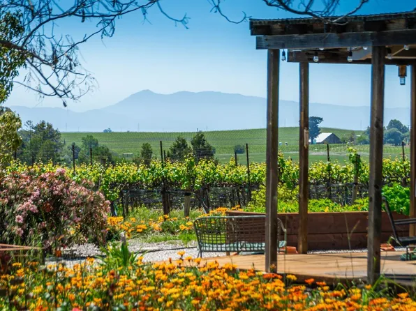 1150 Bayview Avenue, Napa, CA 94559