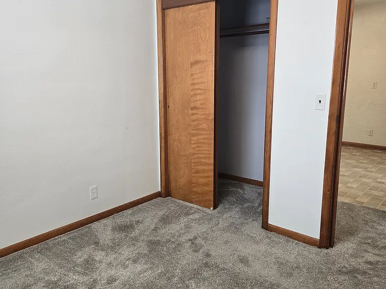 105 W Willman St — Photo 10