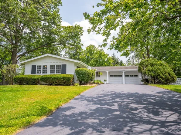 8676 Brittany Dr, Cincinnati, OH 45242