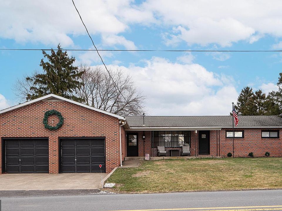 1st image of 762 Sand Hill Rd