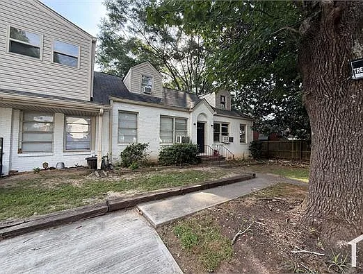 1 bed, 568 sqft, $999 — Photo 2