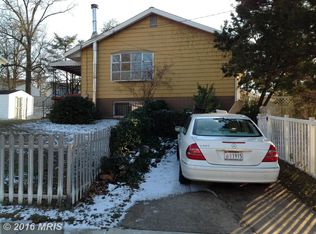 700 Booker Dr, Capitol Heights, MD