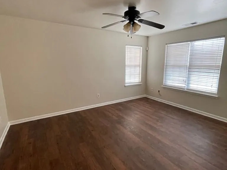 5206 Brooktree Dr — Photo 4