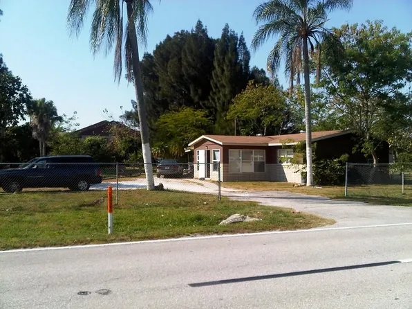 615 Joel Blvd APT B, Lehigh Acres, FL 33936