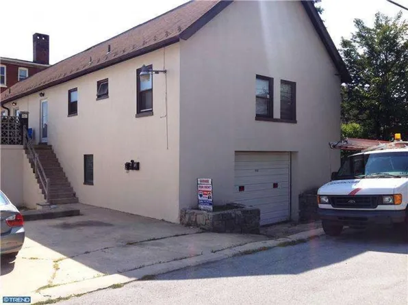 418 Maple St, Parkesburg, PA 19365