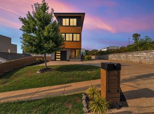 3111A Cliff Dr, Nashville, TN 37218