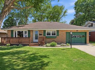 613 E Ash Pl, Griffith, IN 46319