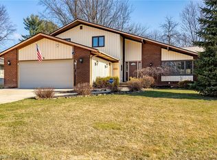 6625 Elmdale Rd, Middleburg Heights, OH 44130