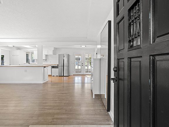 2nd image of 197 Valley View Dr