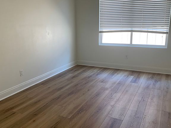 5th image of 31233 Mangrove Dr