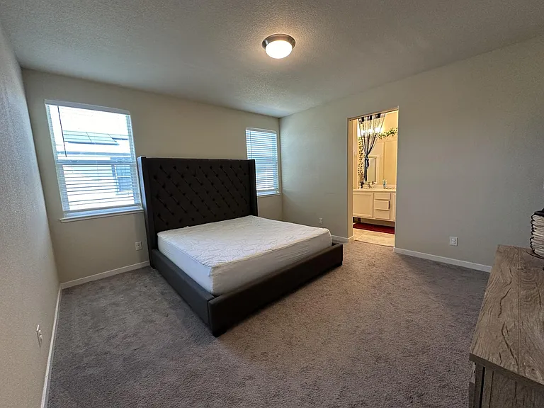 4519 Ocean Ln — Photo 16