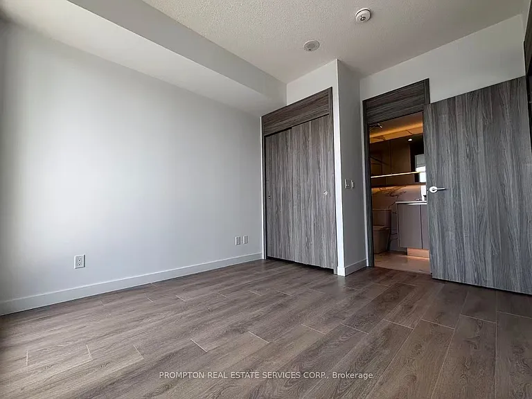 18 Esther Shiner Blvd #2709 — Photo 5