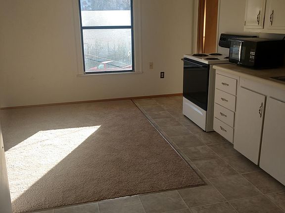 3rd image of 2924 Nassau St APT 8