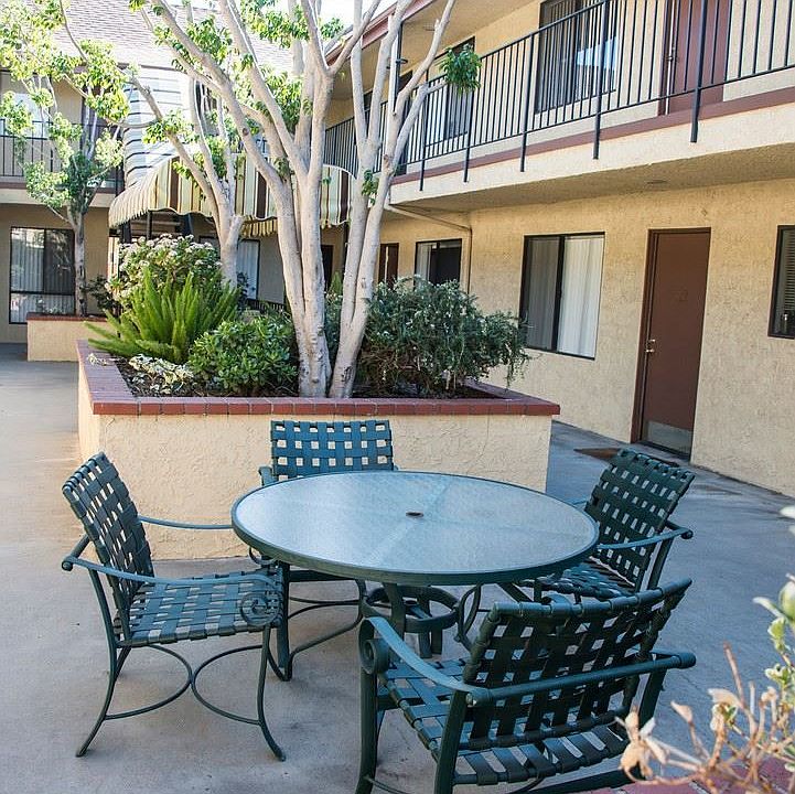 1st image of 444 E Tujunga Ave APT 205