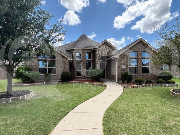 1705 Fair Oaks Ln