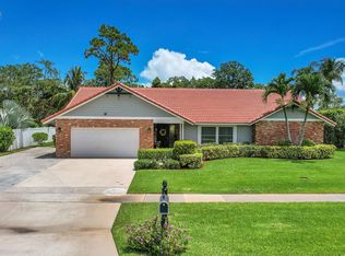 9265 Old Pine Rd, Boca Raton, FL 33428