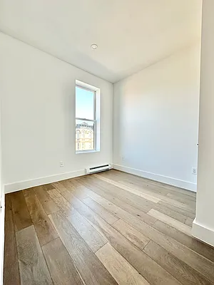 Rented by Camelot Realty Group | media 8