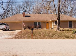 18990 Lowell Ave, Stilwell, KS 66085