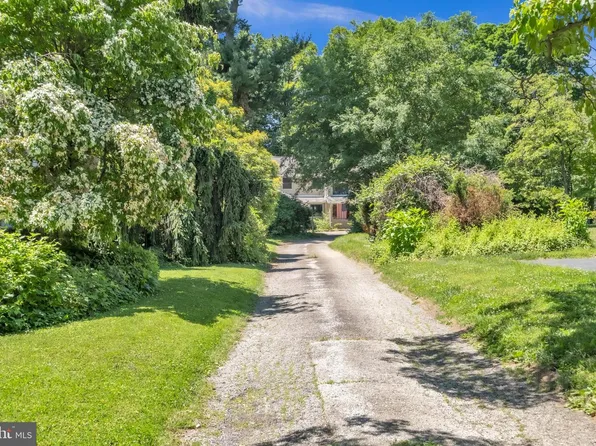 228 Indian Creek Rd, Wynnewood, PA 19096